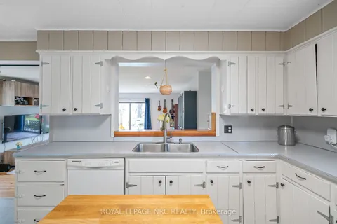 396 Helena St, Fort Erie, ON L2A 4J9