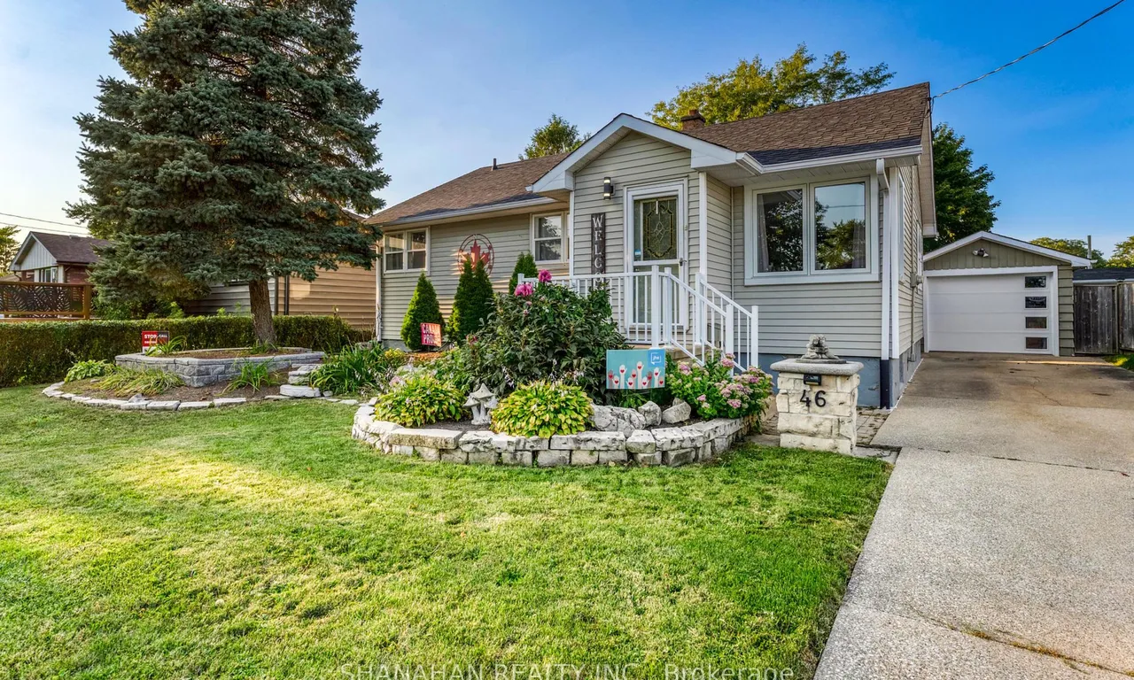 46 Mayfair Dr, Sarnia, ON N7S 1K9