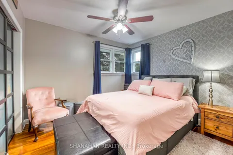 46 Mayfair Dr, Sarnia, ON N7S 1K9