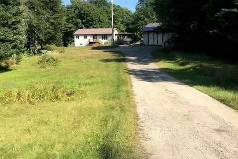 3211 Old Muskoka Rd, Huntsville, ON P0B 1M0
