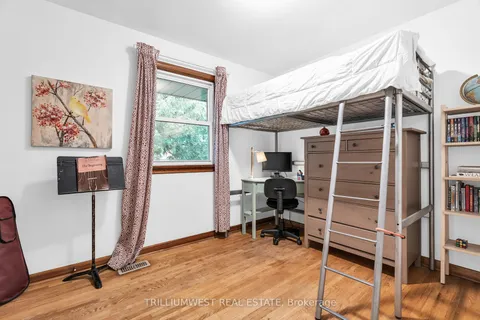 11 Cadillac Dr, Guelph, ON N1E 2B4