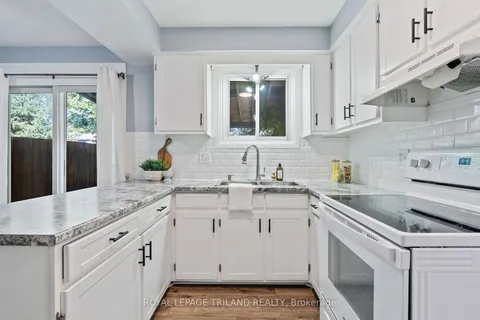 1289 Jalna Blvd, London, ON N6E 2G3