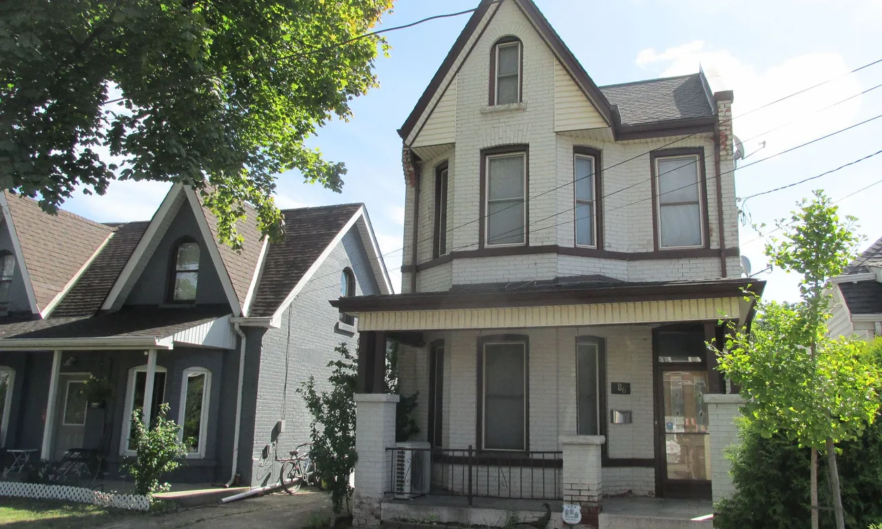 86 Earl St, Hamilton, ON L8L 6L3