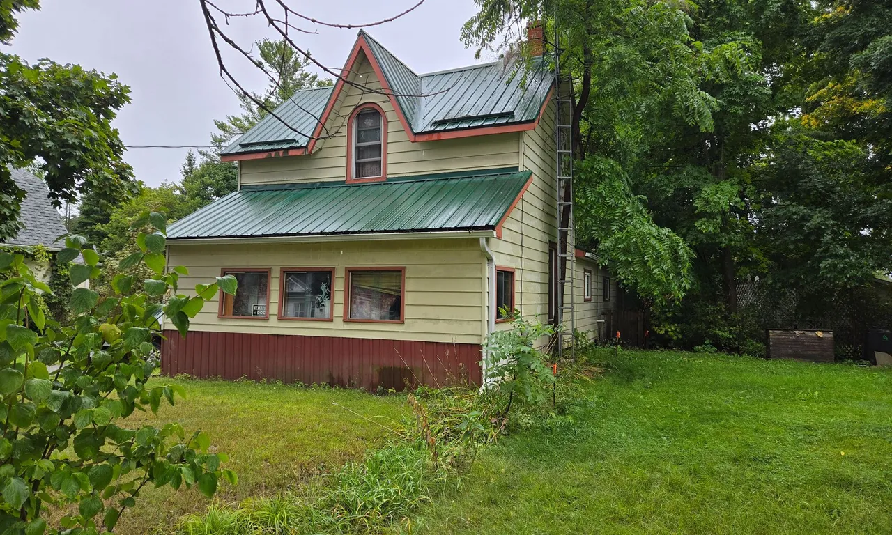 4 Mathison St, Havelock-Belmont-Methuen, ON K0L 1Z0