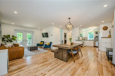 6 Torrance Cres, Guelph, ON N1H 1T6