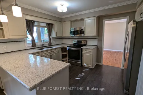 11 Cardinal Crt, Tillsonburg, ON N4G 4S6