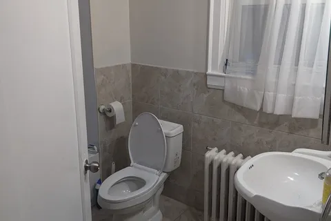 31 Fitzgerald St, St. Catharines, ON L2R 4B5