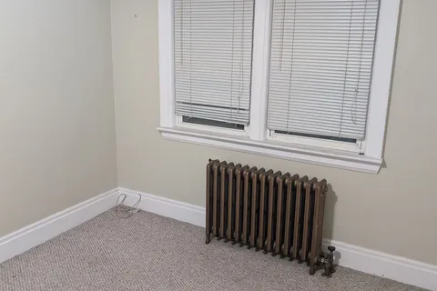 31 Fitzgerald St, St. Catharines, ON L2R 4B5