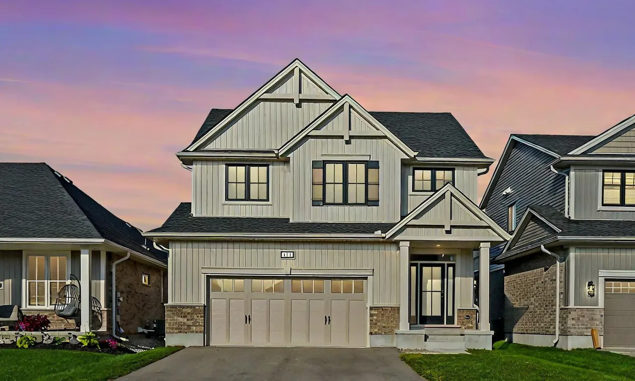 111 Livingston Dr, Tillsonburg, ON N4G 0J3