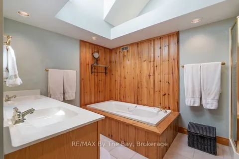 175 Talisman Mountain Dr, Grey Highlands, ON N0C 1G0