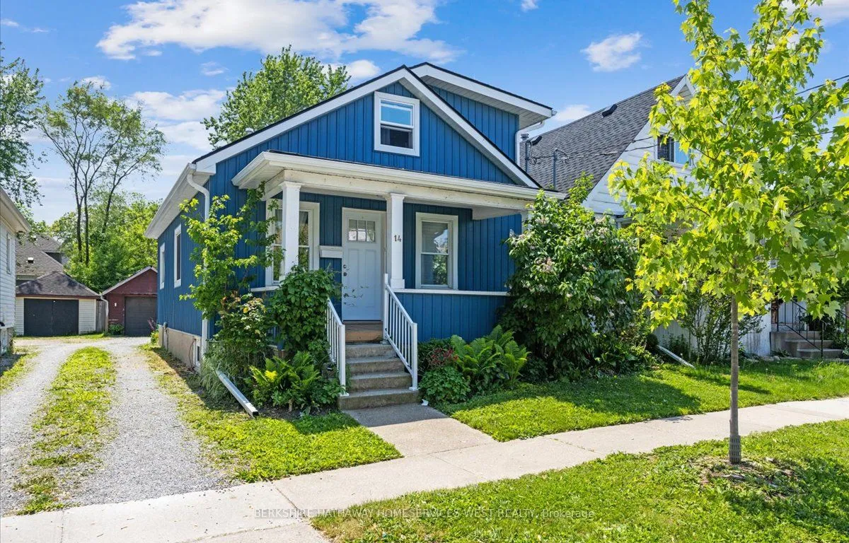 14 Manning St, St. Catharines, ON L2R 1H9