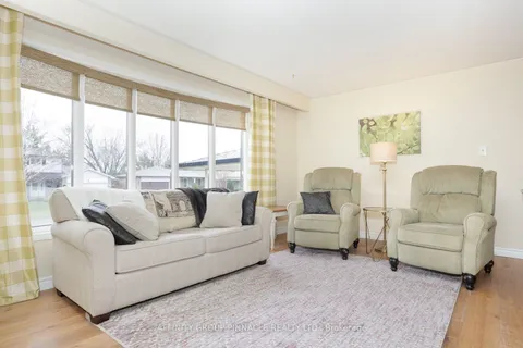10 McDonagh Dr, Kawartha Lakes, ON K9V 5B1