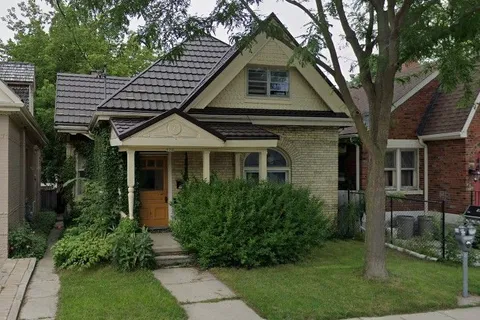 172 John St, London, ON N6A 1P1
