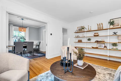 33 Merion St, Guelph, ON N1H 2L9