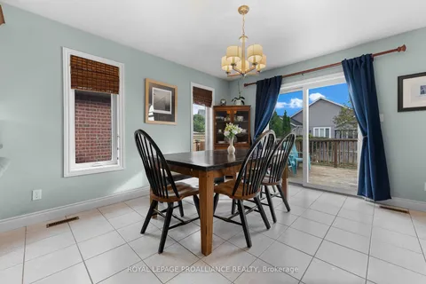 17 Ward Dr, Brighton, ON K0K 1H0