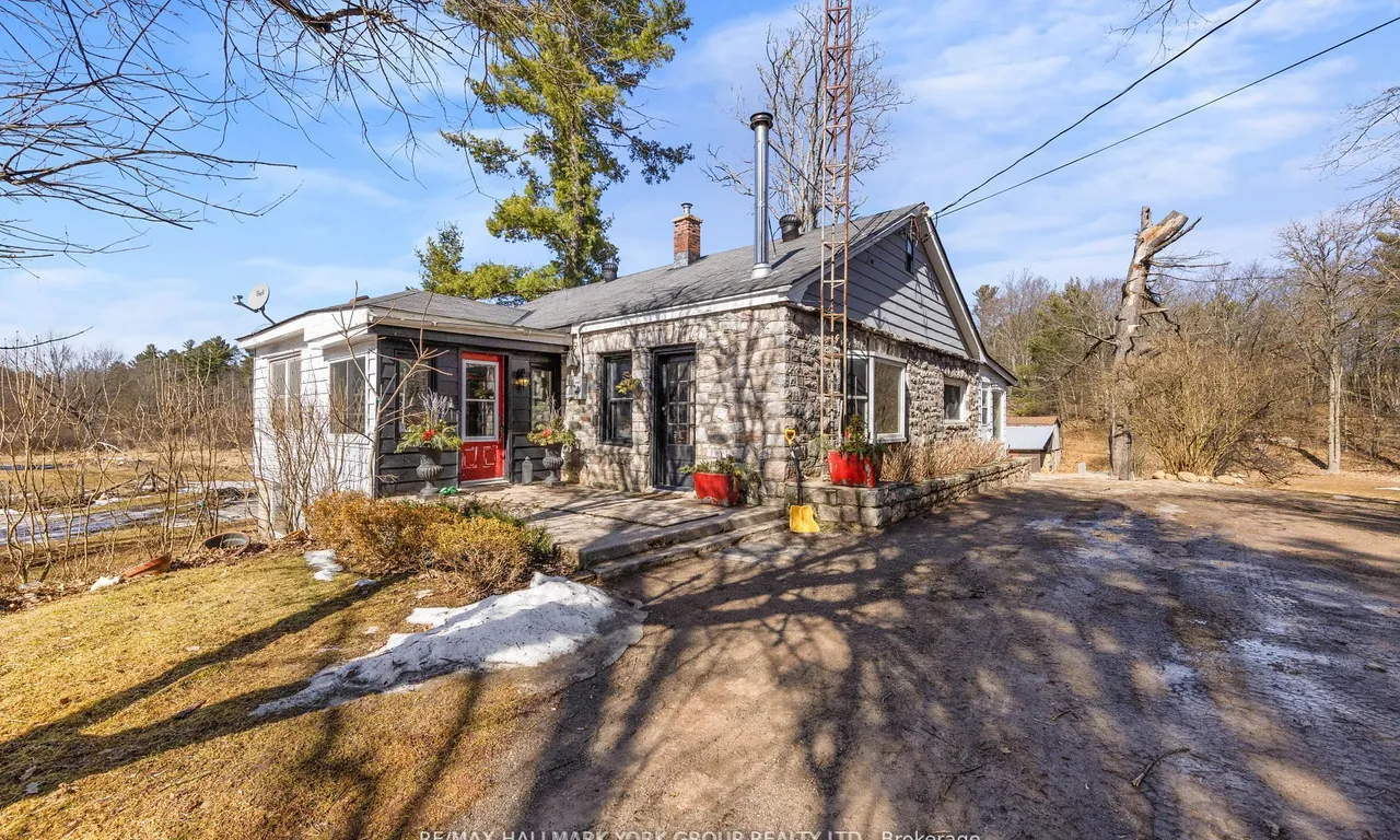 4422 County Rd 6 Rd, North Kawartha, ON K0L 2H0