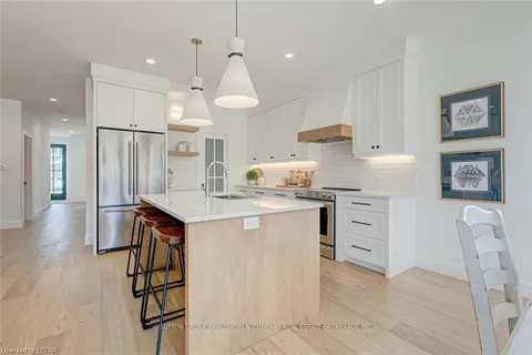 91 ALLISTER Dr, Middlesex Centre, ON N0L 1R0