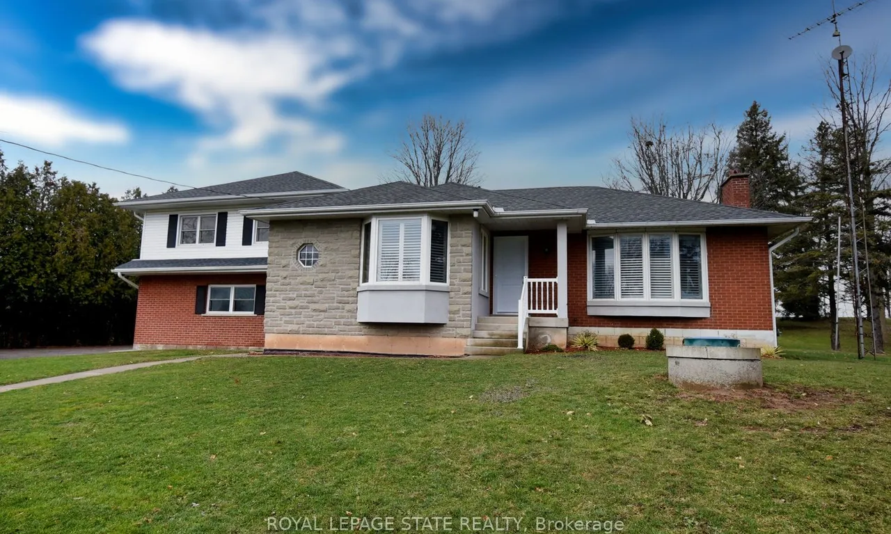 419 Book Rd, Hamilton, ON L9G 3L1