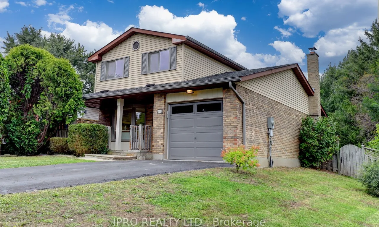 228 Rosebank Pl, Kitchener, ON N2E 2R8