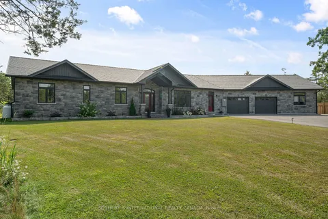 90 Sunrise Dr, Prince Edward County, ON K8N 4Z7