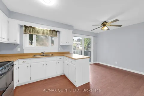 108 Nicholas St, Quinte West, ON K8V 6B2