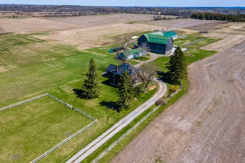 140 Robin Rd, Kawartha Lakes, ON K0M 1G0