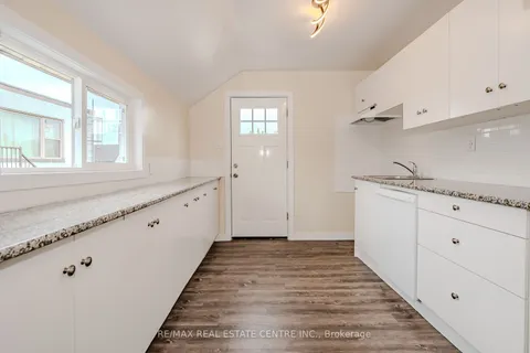 73 Albany Ave, Hamilton, ON L8H 2H4