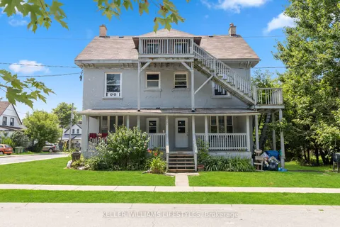 33 Station St, St. Thomas, ON N5P 2X1