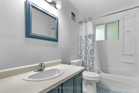 71 Adelaide St, Kawartha Lakes, ON K9V 3K2