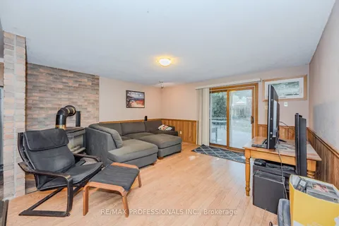 10 Brombal Dr, Guelph, ON N1G 4J4