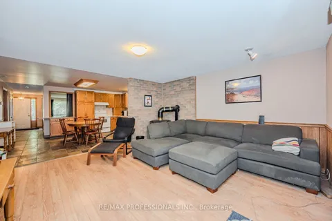 10 Brombal Dr, Guelph, ON N1G 4J4