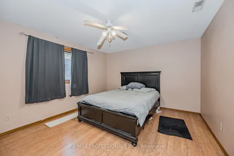 10 Brombal Dr, Guelph, ON N1G 4J4