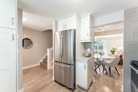 30 Reid Crt, Guelph, ON N1G 3R6