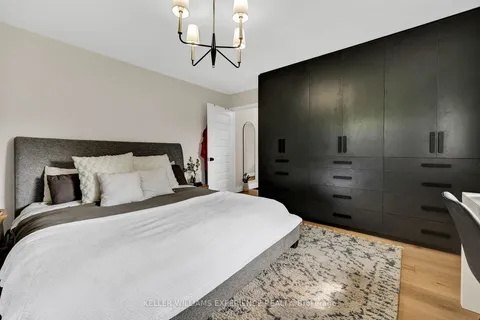 37 Allan St, Minto, ON N0G 1M0
