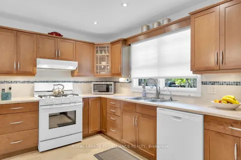 167 Wright Ave, Belleville, ON K8P 4E7