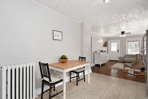 294 Wharncliffe Rd, London, ON N6J 2L5