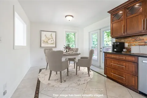 585 Safari Rd, Hamilton, ON L0R 1V0