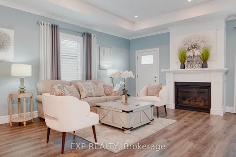 32 Forbes Cres, North Perth, ON N4W 0B9