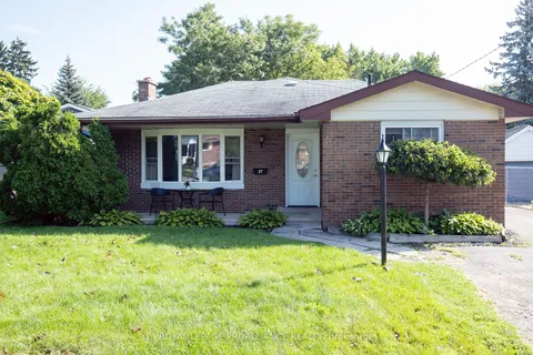 27 Glendale Rd, Belleville, ON K8P 4H4