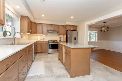 13 Isabel St, St. Thomas, ON N5R 3J6