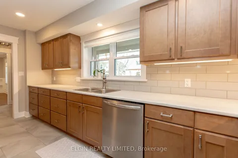 13 Isabel St, St. Thomas, ON N5R 3J6