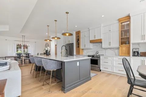 2400 County Rd 3, Prince Edward County, ON K0K 1L0