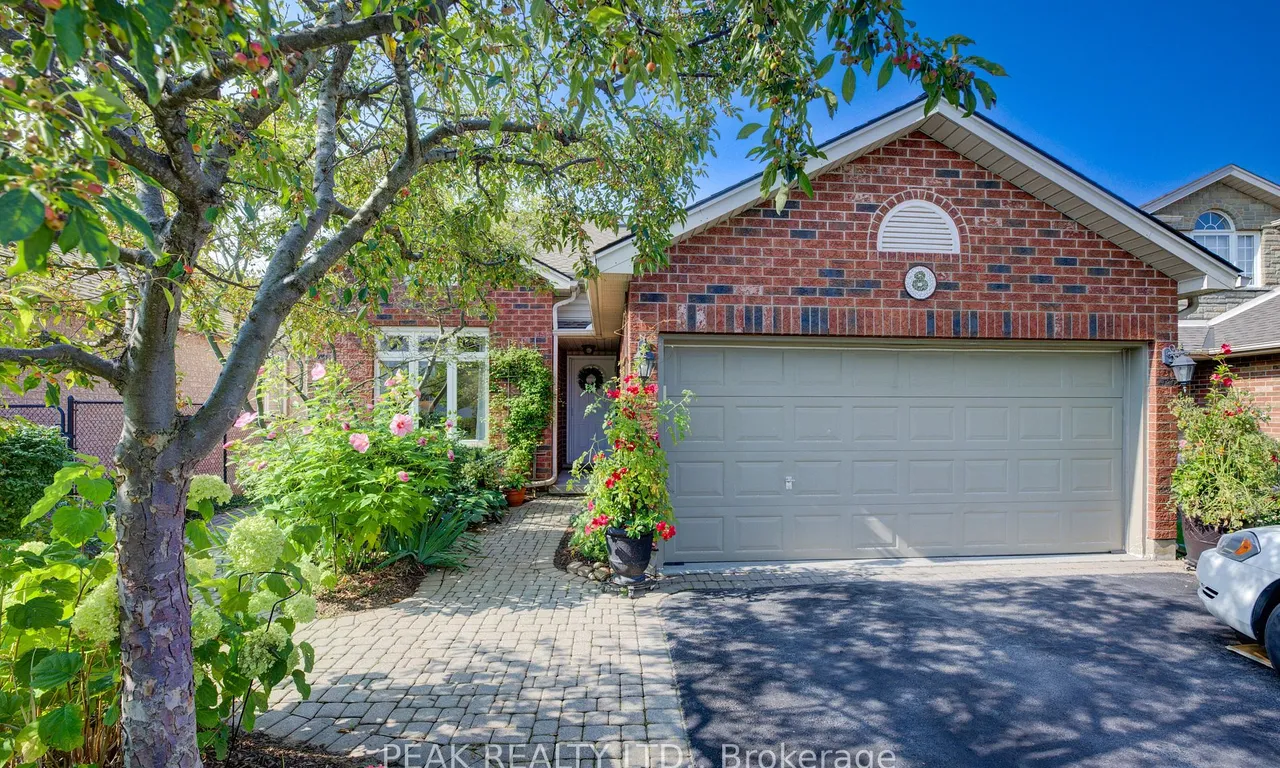 8 Munroe Cres, Guelph, ON N1G 5E3