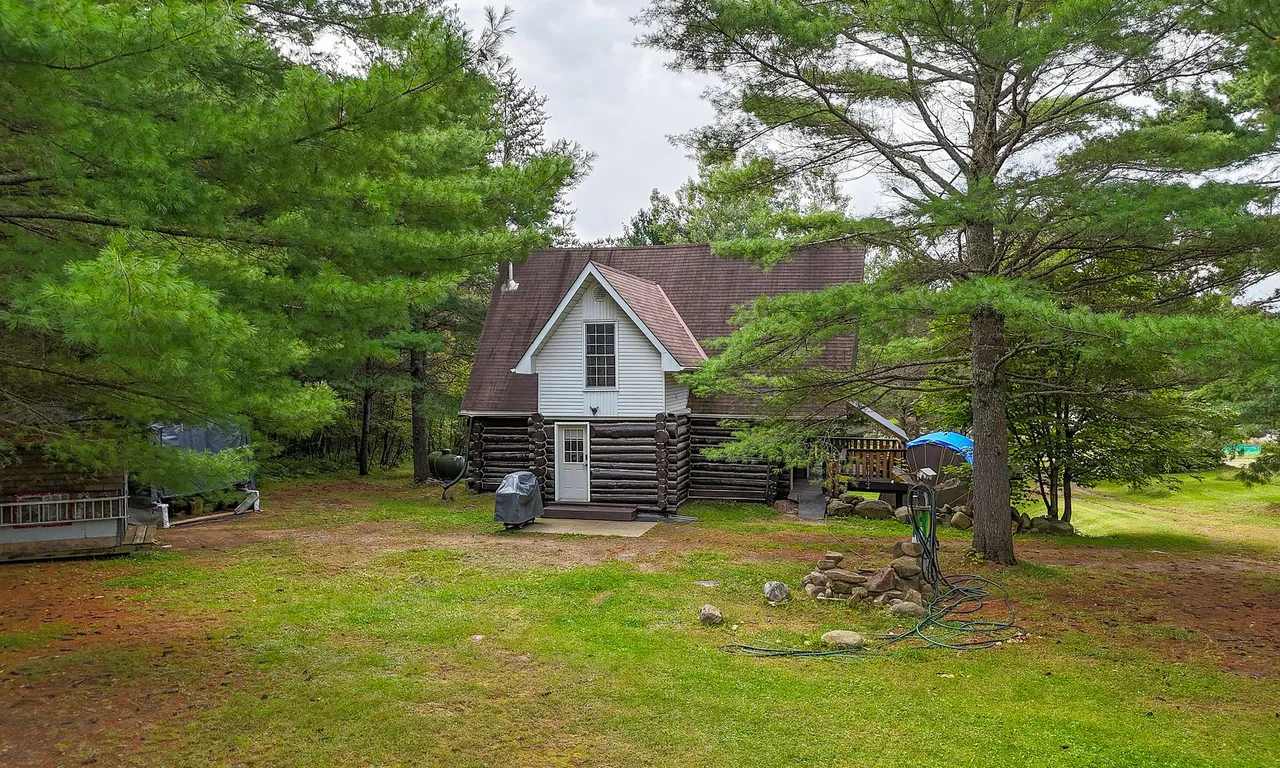 7943 Highway 17, Calvin, ON P0H 1V0