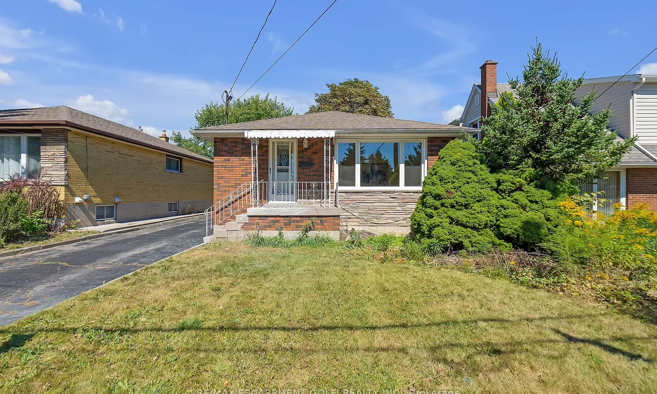 49 Cheryl Ave, Hamilton, ON L8V 1Y4