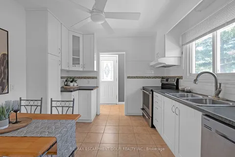 49 Cheryl Ave, Hamilton, ON L8V 1Y4