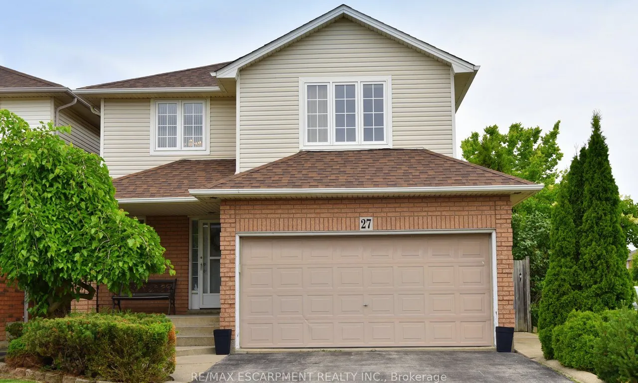 27 Dalia Ave, Hamilton, ON L8W 3X7