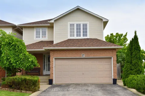 27 Dalia Ave, Hamilton, ON L8W 3X7