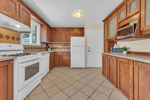 558 Ontario St, St. Catharines, ON L2N 4N5