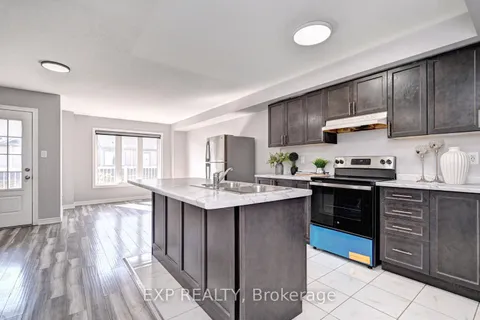 82 Knotty Pine Ave, Cambridge, ON N3H 0E2